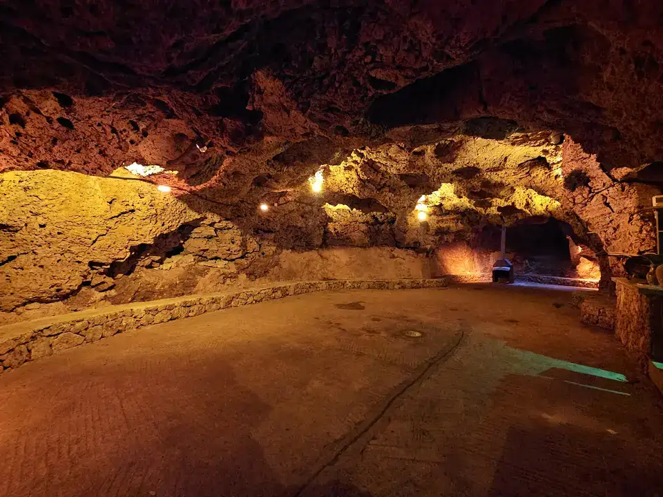 Karataş Mağarası’nda Tekno Parti Tepkisi 4